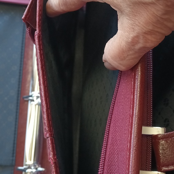 Foray Maroon Faux Leather Briefcase Planner Binder Bag Multi-Pocket Organizer . - Picture 10 of 16